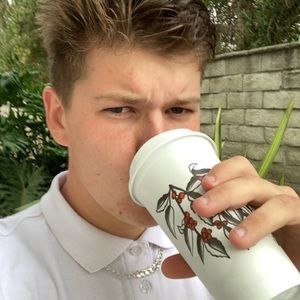 Meet your Posher, Damon